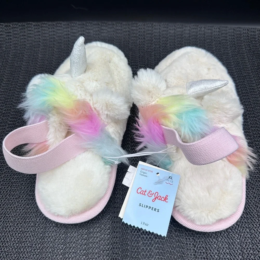 Cat & Jack Toddler Unicorn Slippers Cream Rainbow Faux Fur Size XL 11-12 NEW